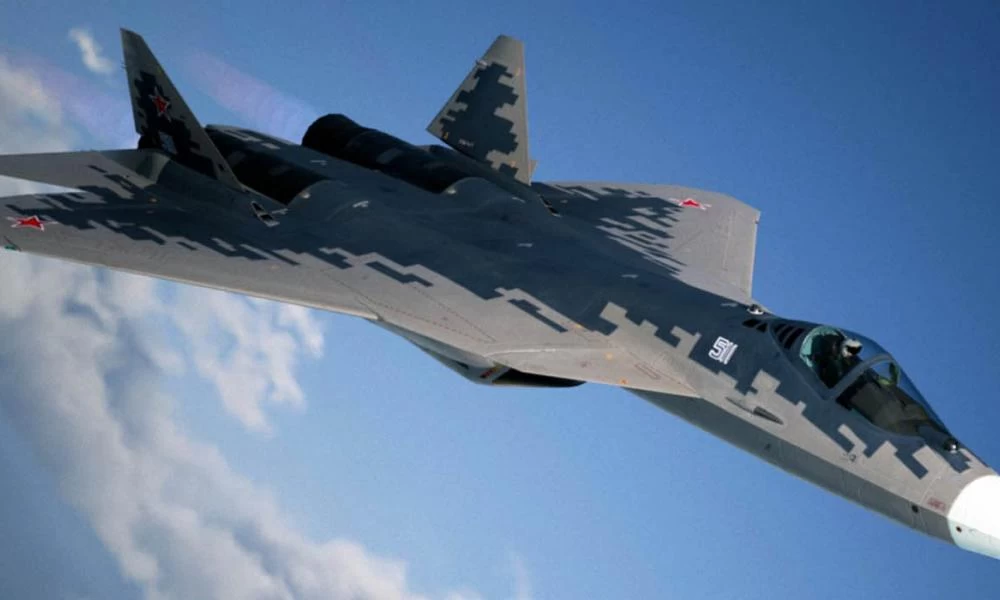 Ρώσοι πιλότοι πετούν με τα πέμπτης γενιάς Su-57